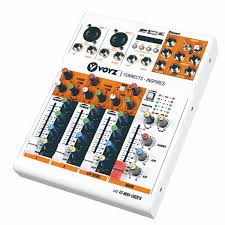  CONSOLA 4 CANALES PRO AUDIO VOYZ ENTRADA DE MOCROFONO /  ECUALIZADOR 3 BANDAS POR CANAL /  USB /  BLUETOOTH  